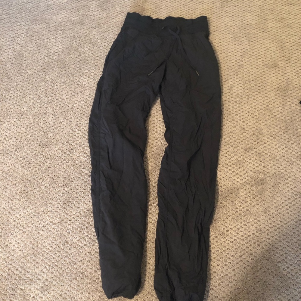 Barely worn Lululemon sweatpants.